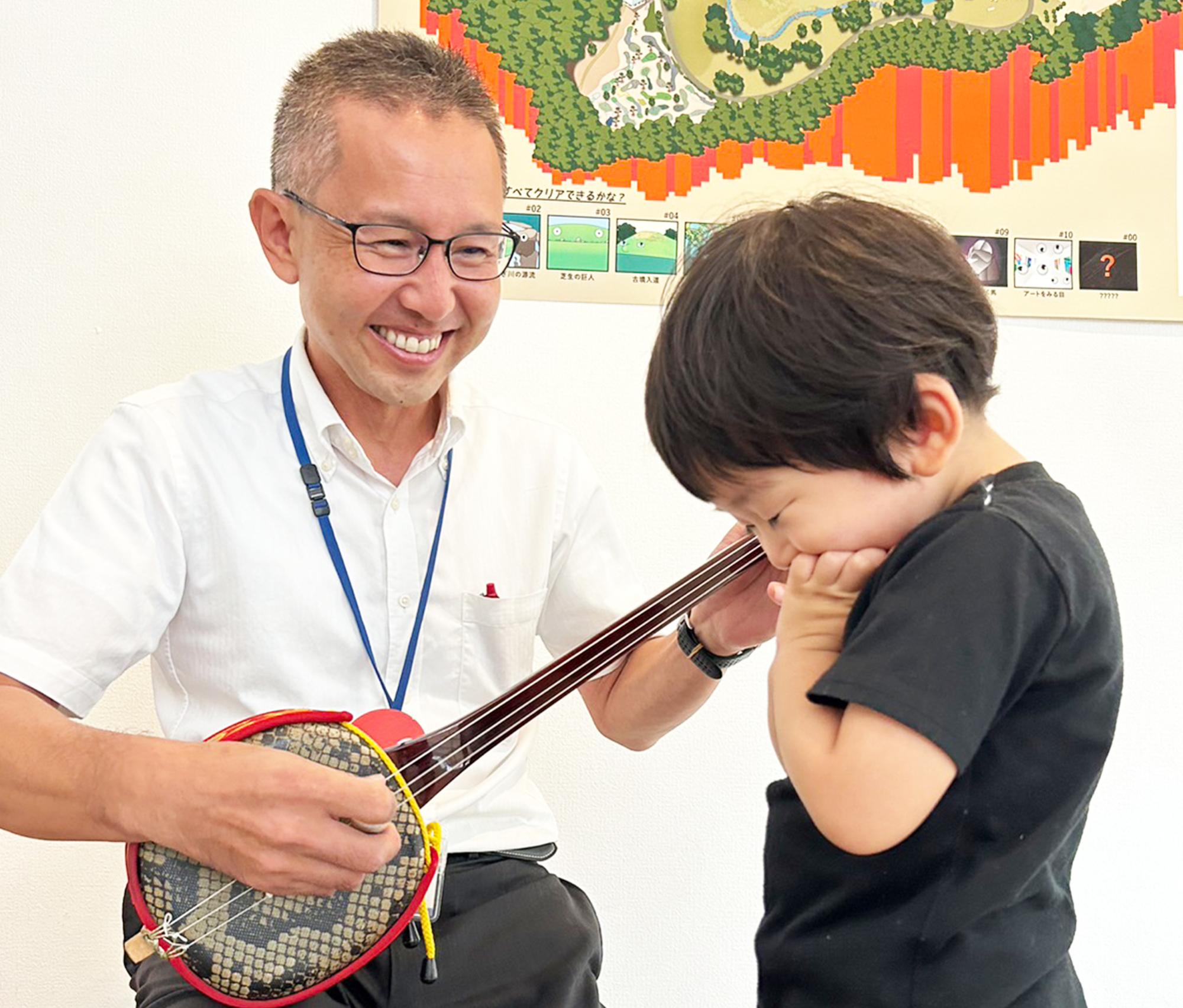 次男は野田さんのスマイルに大照れです