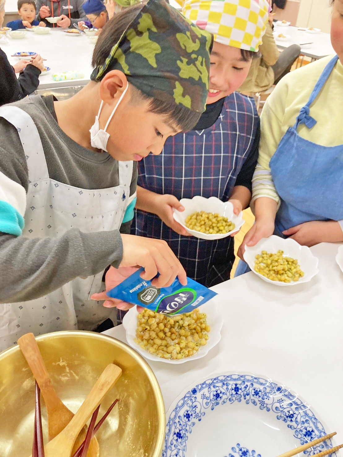 「青のり＋きな粉」の味付が大人気でおかわり続出