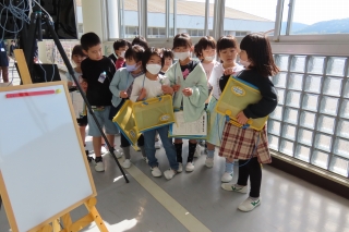 1年学校探検