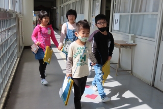 1年学校探検