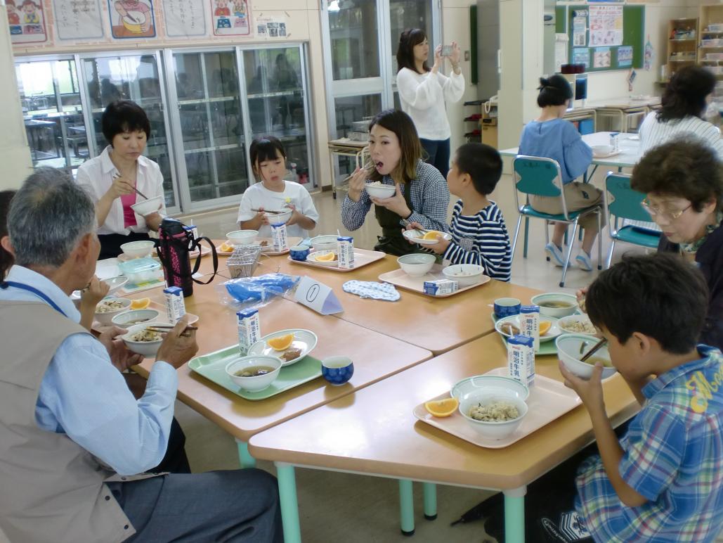 30敬老給食1