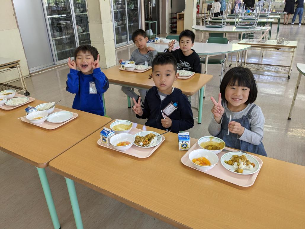 R5初給食